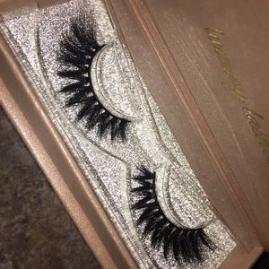 Mink Eyelashes “Flutter”